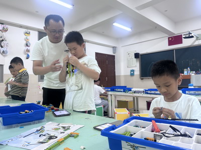 機器人課.jpg